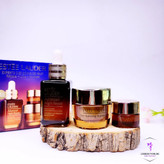 سرم شب استی لادر، مناسب برای ترمیم پوست، کاهش چینوچروک و آبرسانی