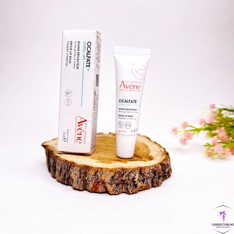 بالم لب سیکالفیت اون، مناسب برای ترمیم و آبرسانی لبها