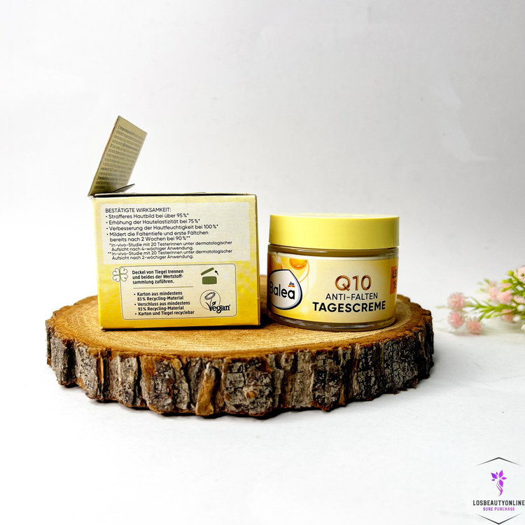 کرم روز جوانساز بالهآ Q10، مناسب برای کاهش چینوچروک و تقویت پوست