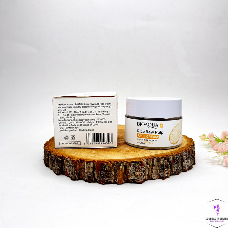 کرم آبرسان برنج بیوآکوا، مناسب برای رطوبترسانی و روشنکنندگی پوست